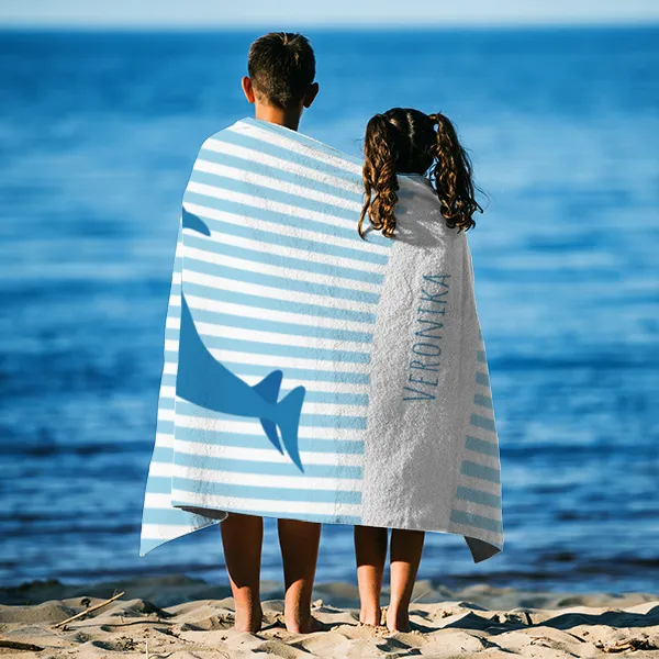 Duschtuch gestreift mit blauen Delfinen - mit Namen personalisierbar - personalisiertes Namensduschtuch - Delfine blau
