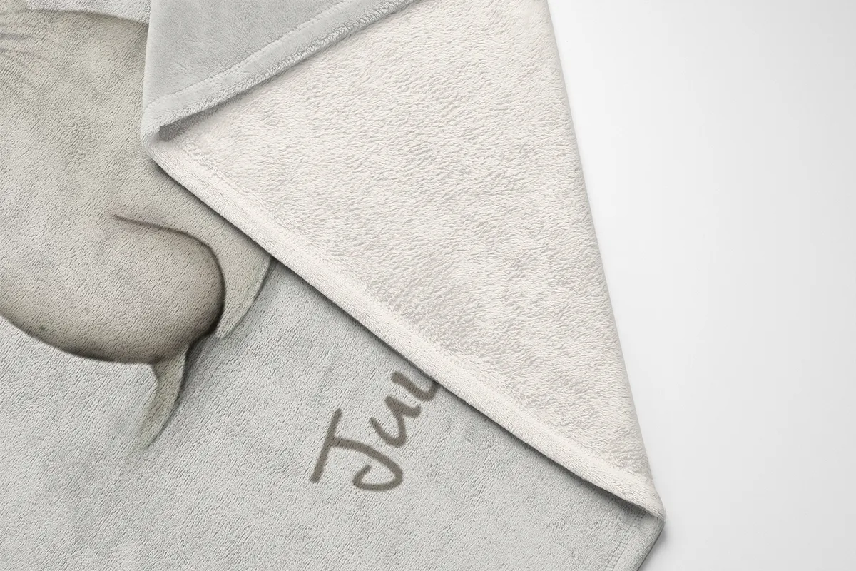 Kuscheldecke Kleine Robbe beige 140 x 200 cm