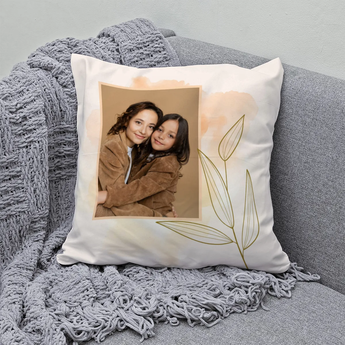 Personalisiertes Fotokissen - Vorderseite mit Foto personalisierbar - Samtkissenbezug Mama Substantiv - Geschenk Muttertag