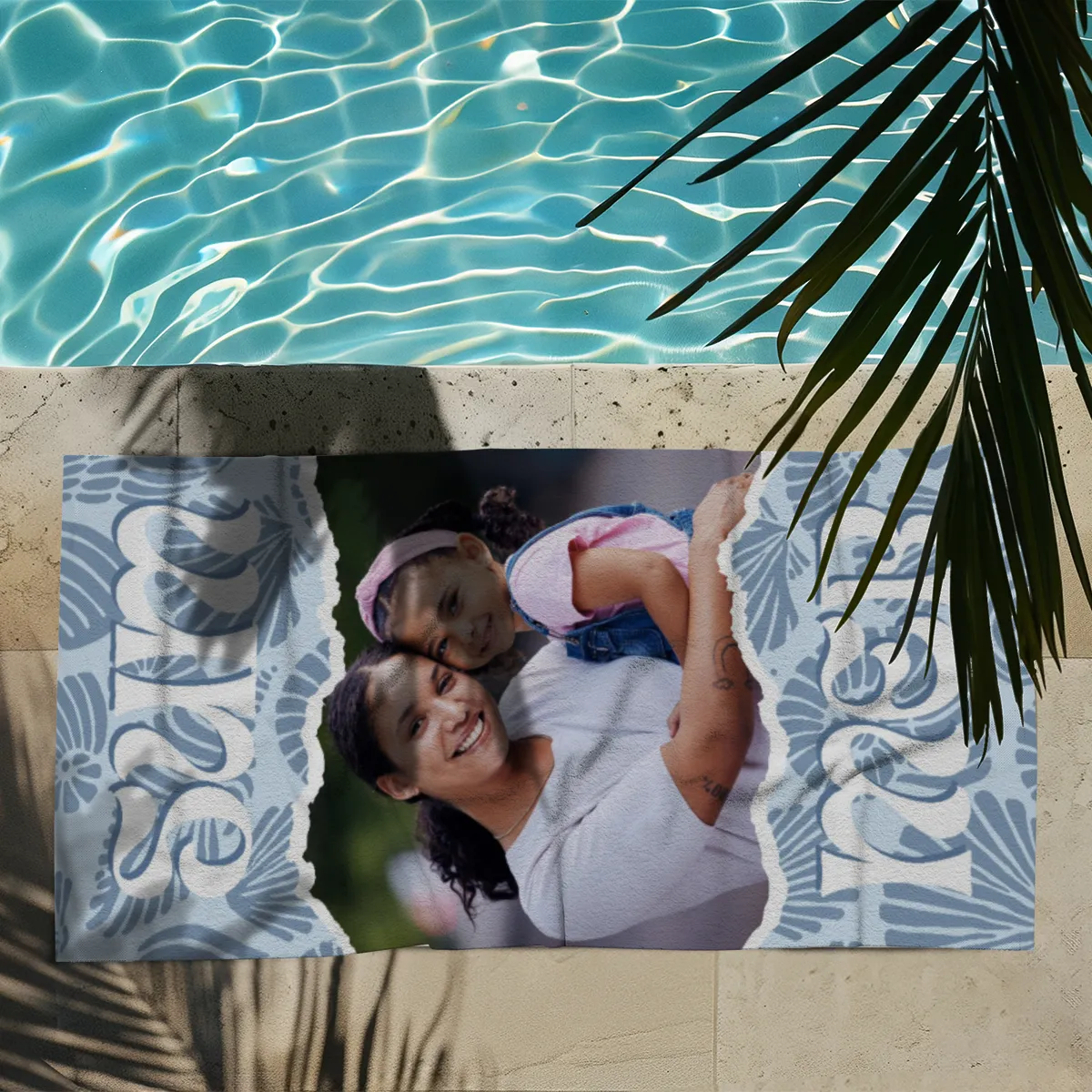 Strandtuch blau Sommer - mit Foto personalisierbar - Foto-Badetuch im Muscheldesign - Muscheln blau