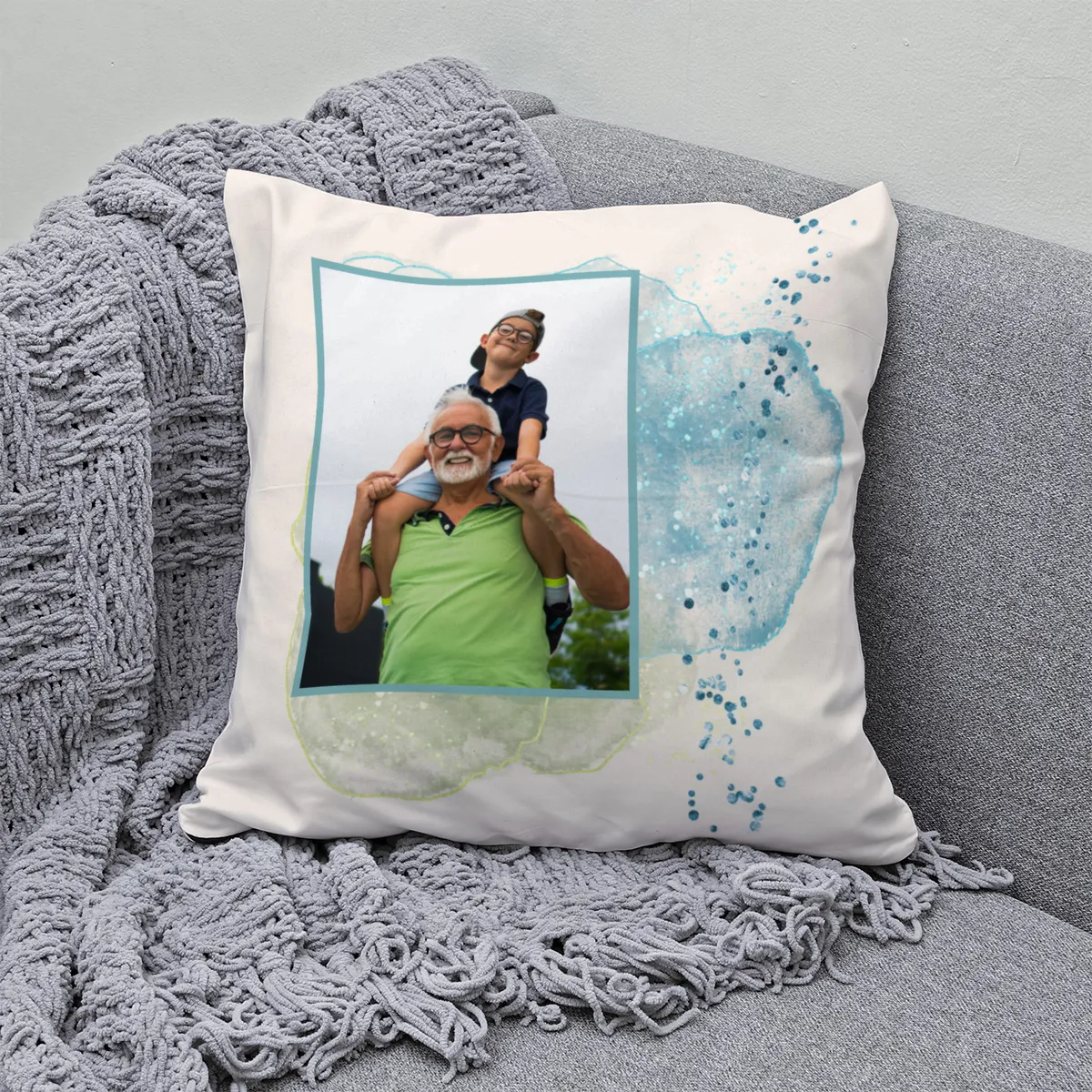 Personalisiertes Fotokissen - Vorderseite mit Foto personalisierbar - Samtkissenbezug Oma Substantiv - Geschenk Muttertag