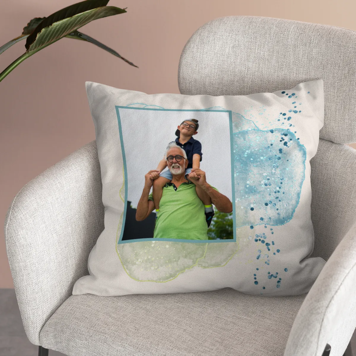 Personalisiertes Fotokissen - Vorderseite mit Foto personalisierbar - Samtkissenbezug Oma Substantiv - Geschenk Muttertag