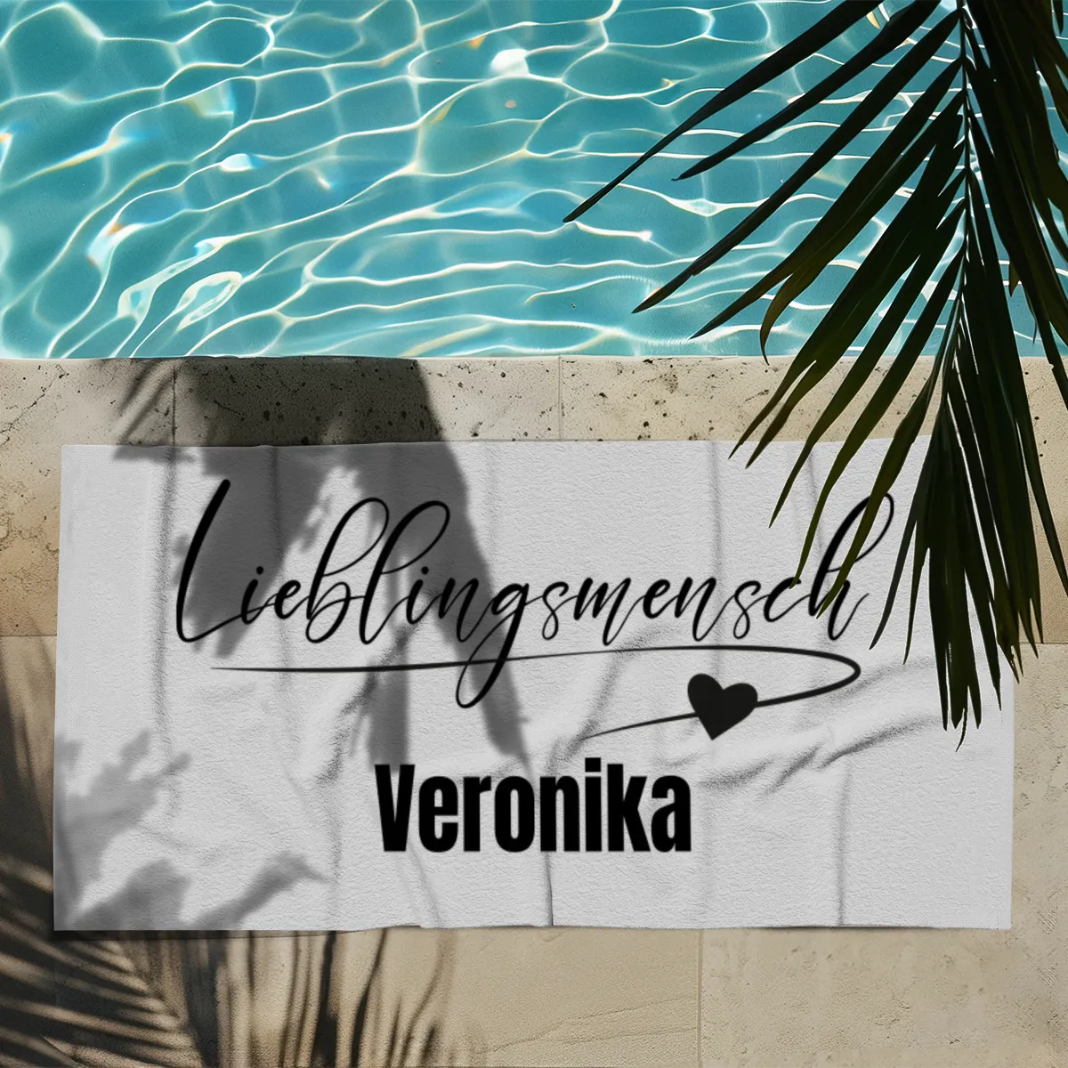 Badetuch mit Namen personalisierbar - personalisiertes Namensbadetuch - Strandtuch mit Namen - Lieblingsmensch weiß