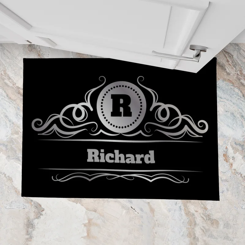 Fußmatte Ornamental mit Initial und Namen personalisierbar - Geschenkidee Einzug, Geburtstag, Richtfest - Fussmatte mit Namen Ornamental Initial 1 70 x 50 cm