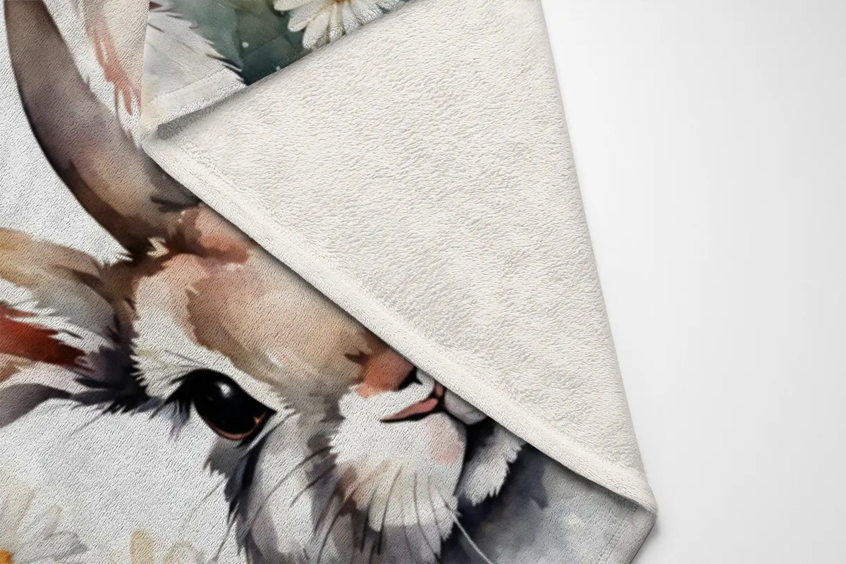 Babydecke mit Namen personalisierbar, Kuscheldecke, Namensdecke mit Häschen, Geschenkidee Geburt Motiv Hase Blümchen 75 x 100 cm