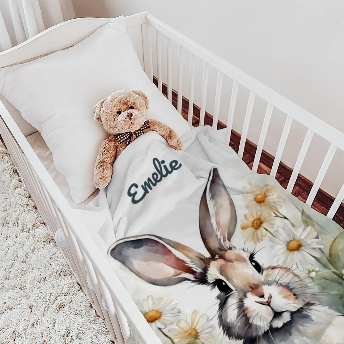 Babydecke mit Namen personalisierbar, Kuscheldecke, Namensdecke mit Häschen, Geschenkidee Geburt Motiv Hase Blümchen 75 x 100 cm