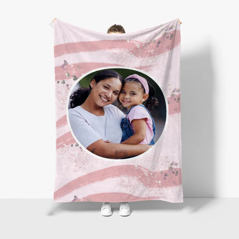 Kuscheldecke rosa 140 x 200 cm - mit Foto personalisierbar - Fotodecke selbst gestalten - Geschenkidee Muttertag, Geburtstag - Pinselstriche Hearts rose