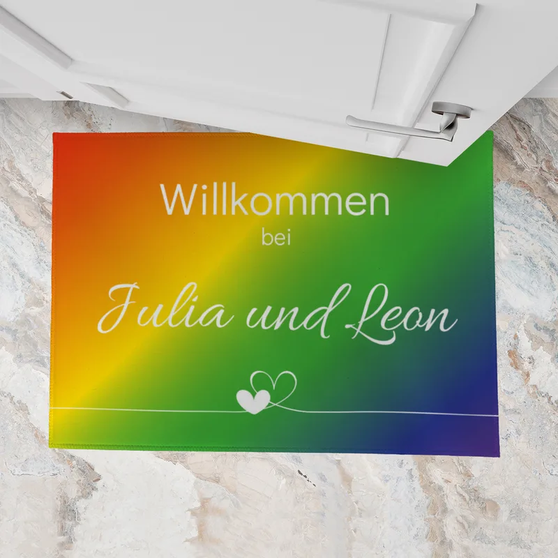Personalisierte Fußmatte Willkommen Herzen - mit Name personalisierbar - Geschenk zum Einzug - Fußmatte Willkommen Herzen schwarz 70 x 50 cm