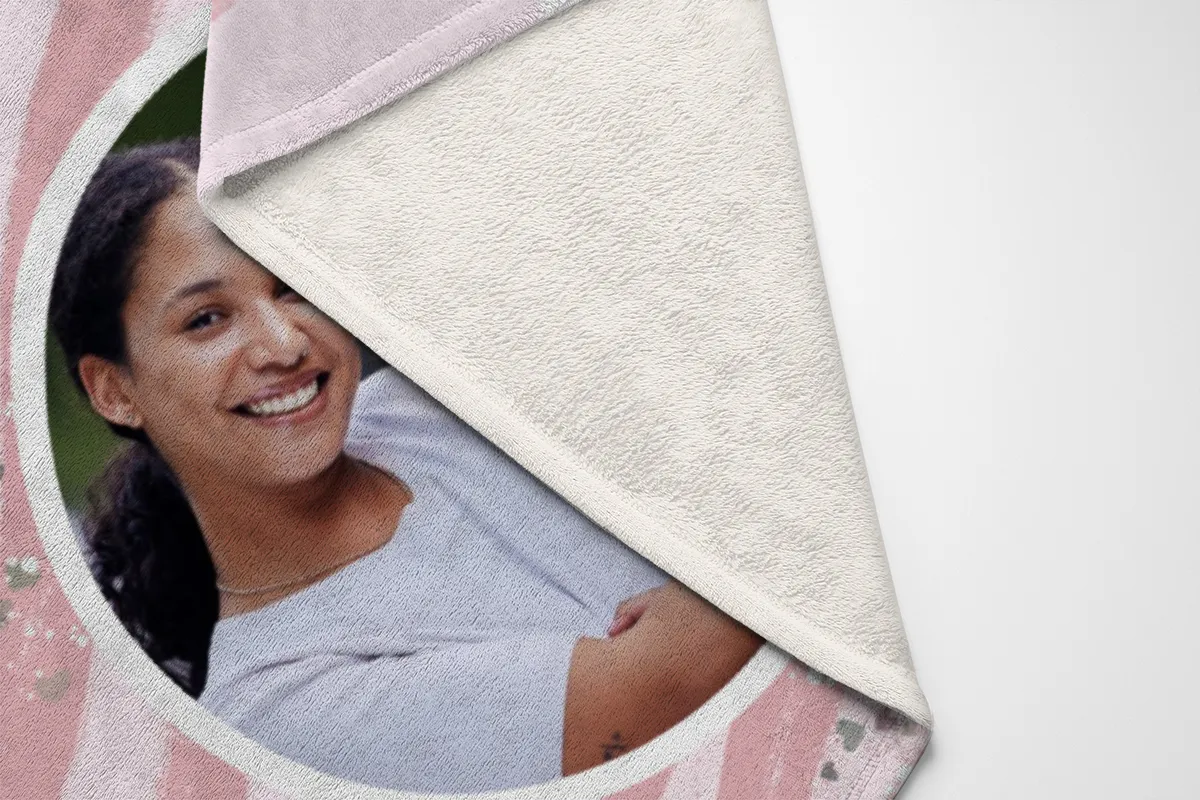 Kuscheldecke rosa 140 x 200 cm - mit Foto personalisierbar - Fotodecke selbst gestalten - Geschenkidee Muttertag, Geburtstag - Pinselstriche Hearts rose