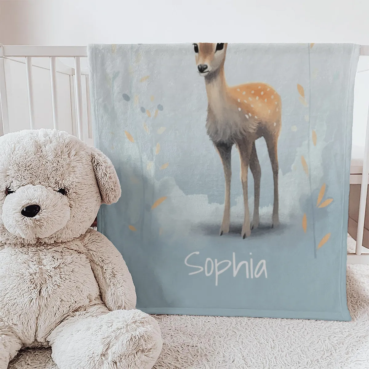 Personalisierte Kuscheldecke Rehkitz - Kuscheldecke mit Namen und niedlichem Rehkitz - Kuscheldecke 75 x 100 cm mit Namen personalisierbar - Geschenkidee Weihnachten Rehkitz 75 x 100 cm