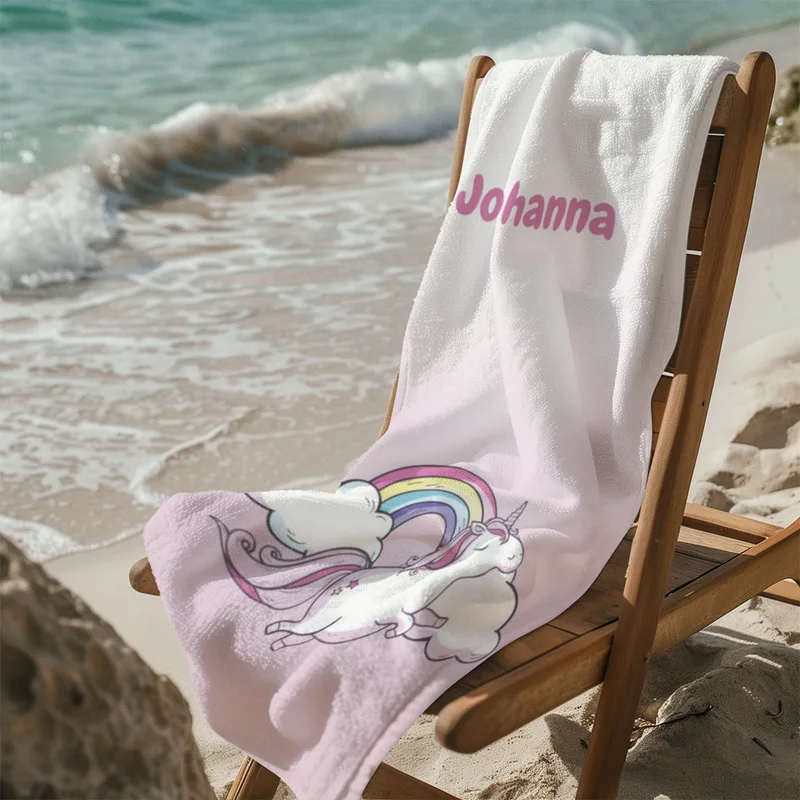 Duschtuch mit Namen personalisierbar - personalisiertes Namens-Duschtuch mit Wunschtext - Einhornwolken
