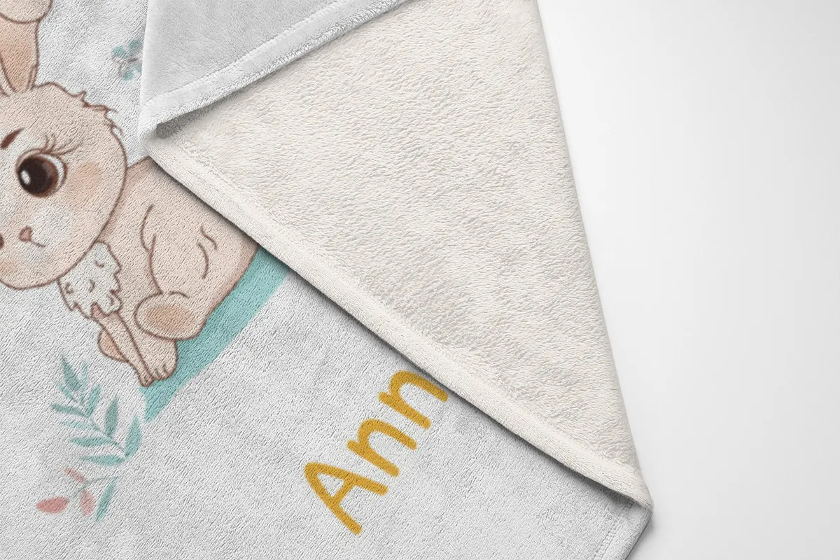 Babydecke Häschen mit Regenbogen - mit Namen personalisierbar Hase 75 x 100 cm