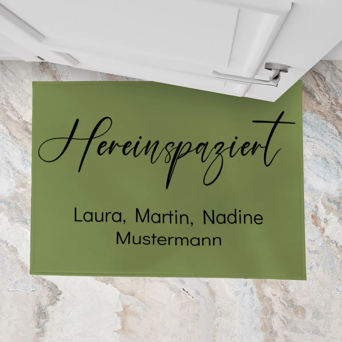 Fußmatte mit Namen personalisierbar - Geschenkidee Einzug, Geburtstag, Richtfest, Umzug - Fussmatte mit Namen - Motiv Hereinspaziert schwarz 70 x 50 cm
