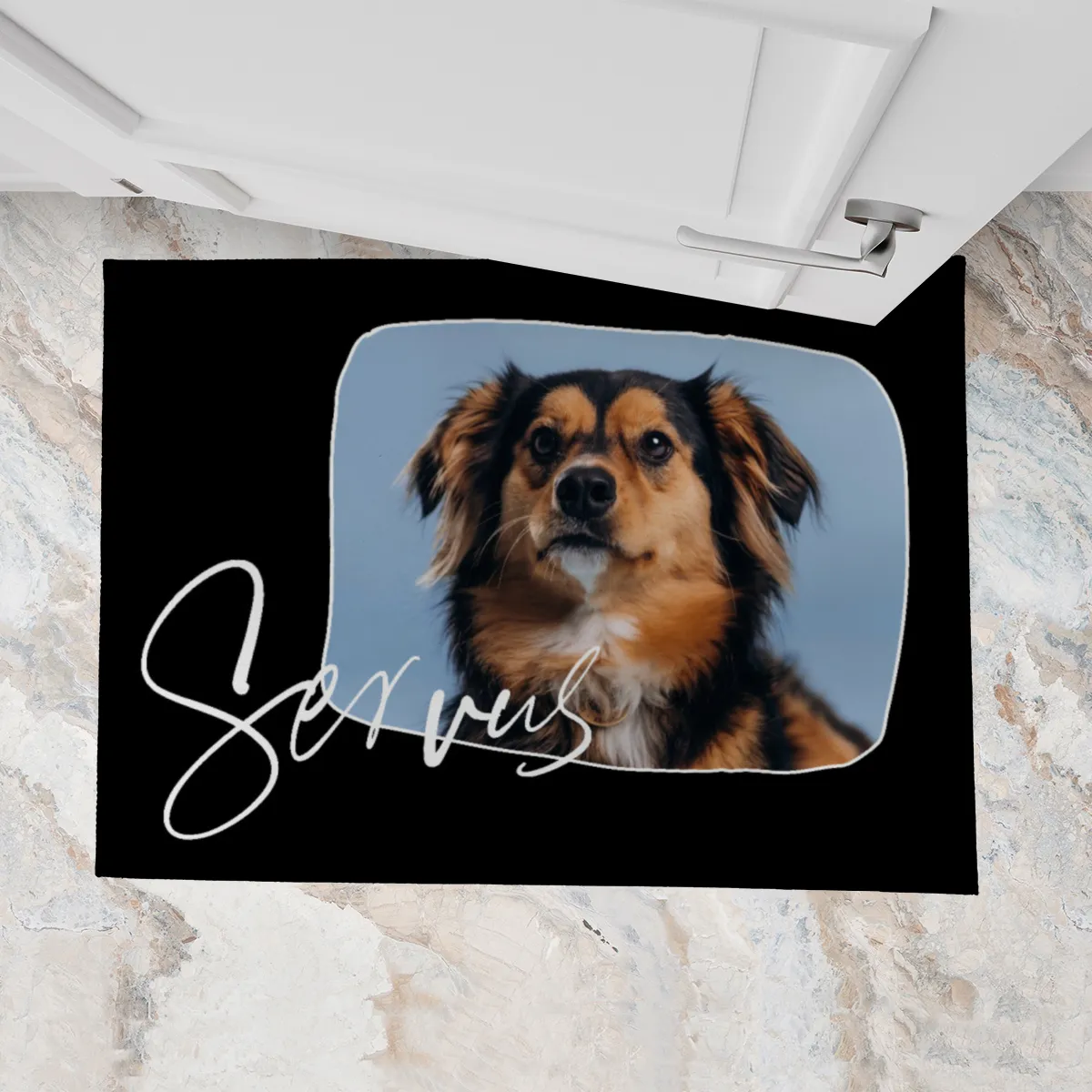 Fußmatte Servus personalisiert mit Foto - Geschenkidee für Familie, Paare, zum Einzug - Türvorleger mit Bild bedruckt Servus 1 Foto 70 x 50 cm
