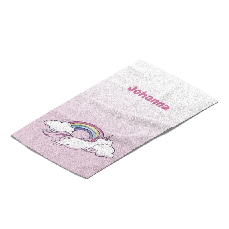 Duschtuch mit Namen personalisierbar - personalisiertes Namens-Duschtuch mit Wunschtext - Einhornwolken