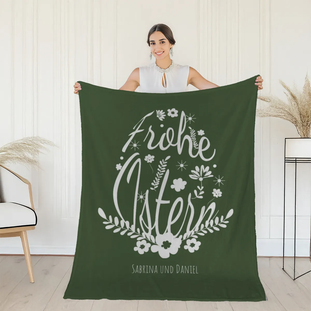 Kuscheldecke Ei Frohe Ostern grün - mit Namen personalisierbar - Geschenkidee Ostern, Osterdeko Blütenei Frohe Ostern Grün 125 x 155 cm