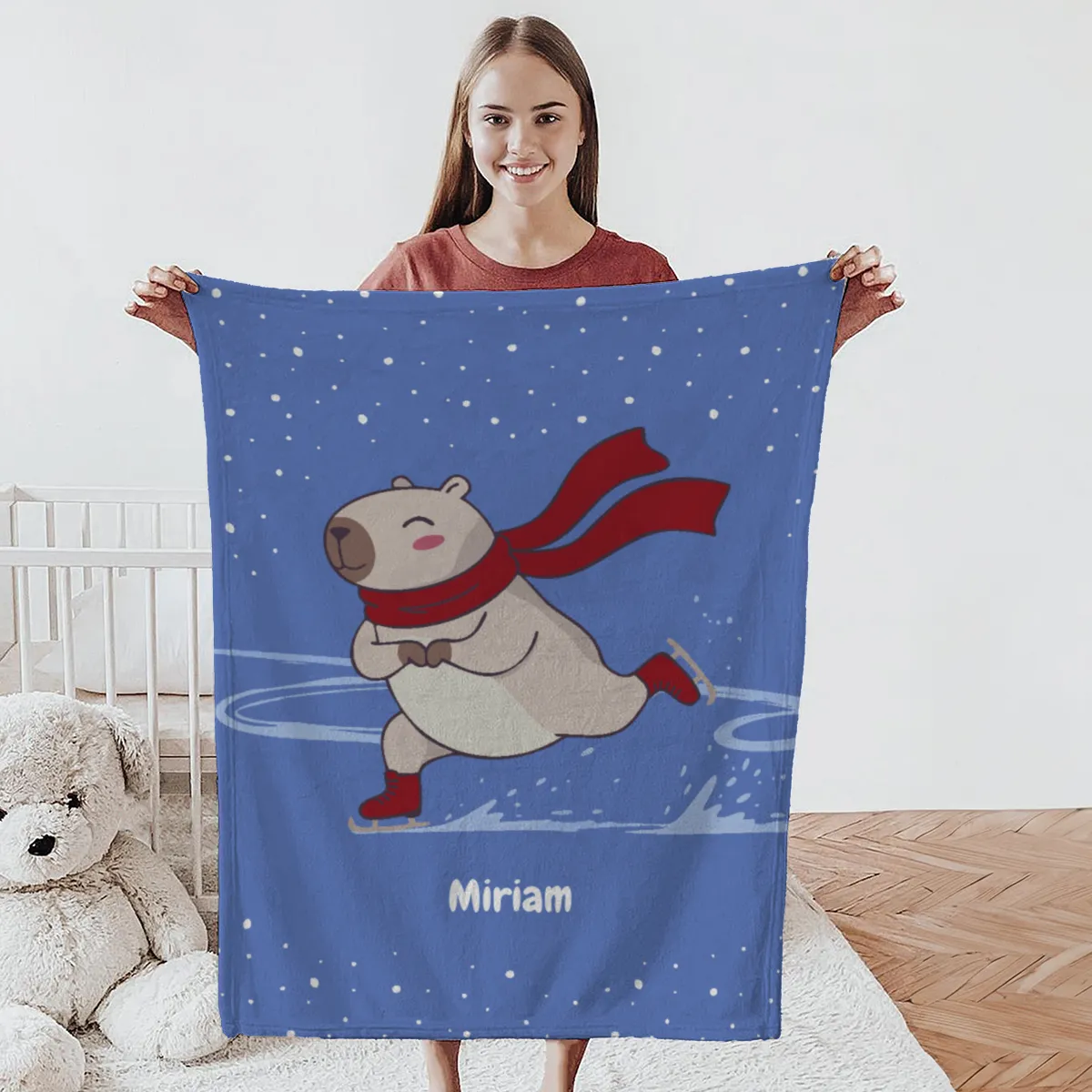Wohndecke mit Namen personalisierbar, Kuscheldecke, niedliche Namensdecke mit Capybara, Geschenkidee Geburtstag Motiv Capy Wintermütze 140 x 200 cm