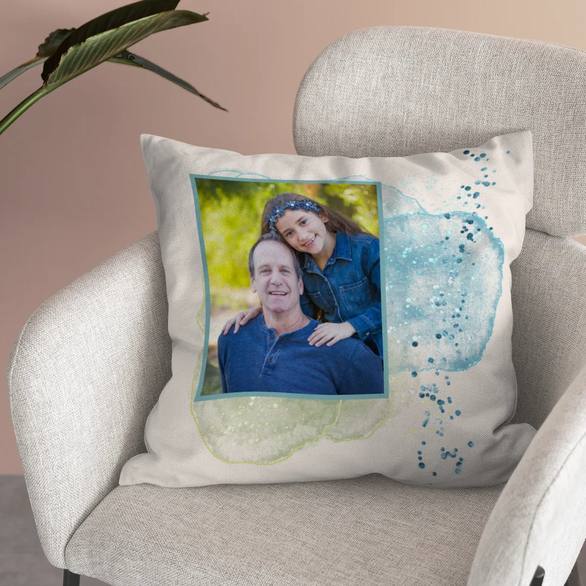 Personalisiertes Fotokissen - Vorderseite mit Foto personalisierbar - Samtkissenbezug Papa Substantiv - Geschenk Vatertag