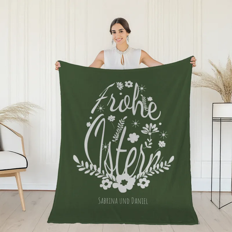 Kuscheldecke Ei Frohe Ostern grün - mit Namen personalisierbar - Geschenkidee Ostern, Osterdeko Blütenei Frohe Ostern Grün 125 x 155 cm