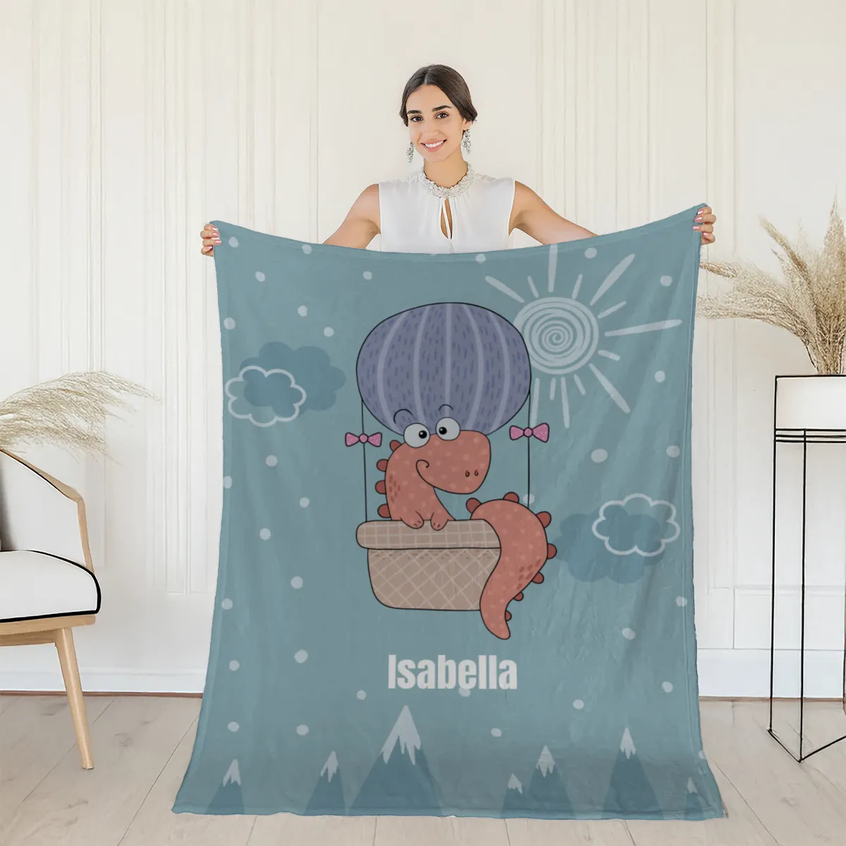 Babydecke mit Namen personalisierbar, Kuscheldecke, Namensdecke mit niedlichem Tiermotiv, Geschenkidee Geburtstag Motiv Luftfahrer Dino 75 x 100 cm