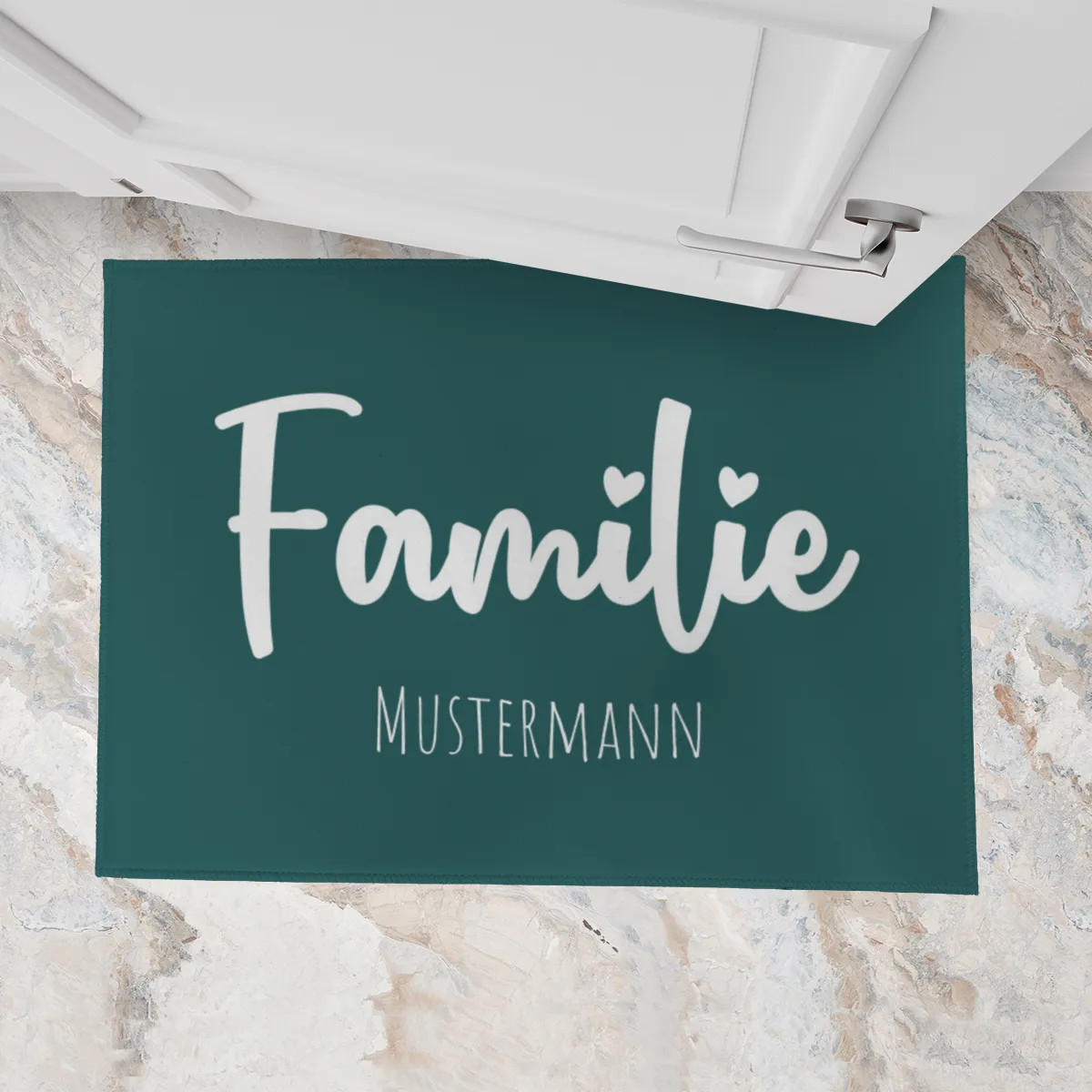 Fußmatte personalisiert Familie - Geschenkidee für Familie, zum Einzug - Fussmatte mit Namen bedruckt Familie Herzen 70 x 50 cm