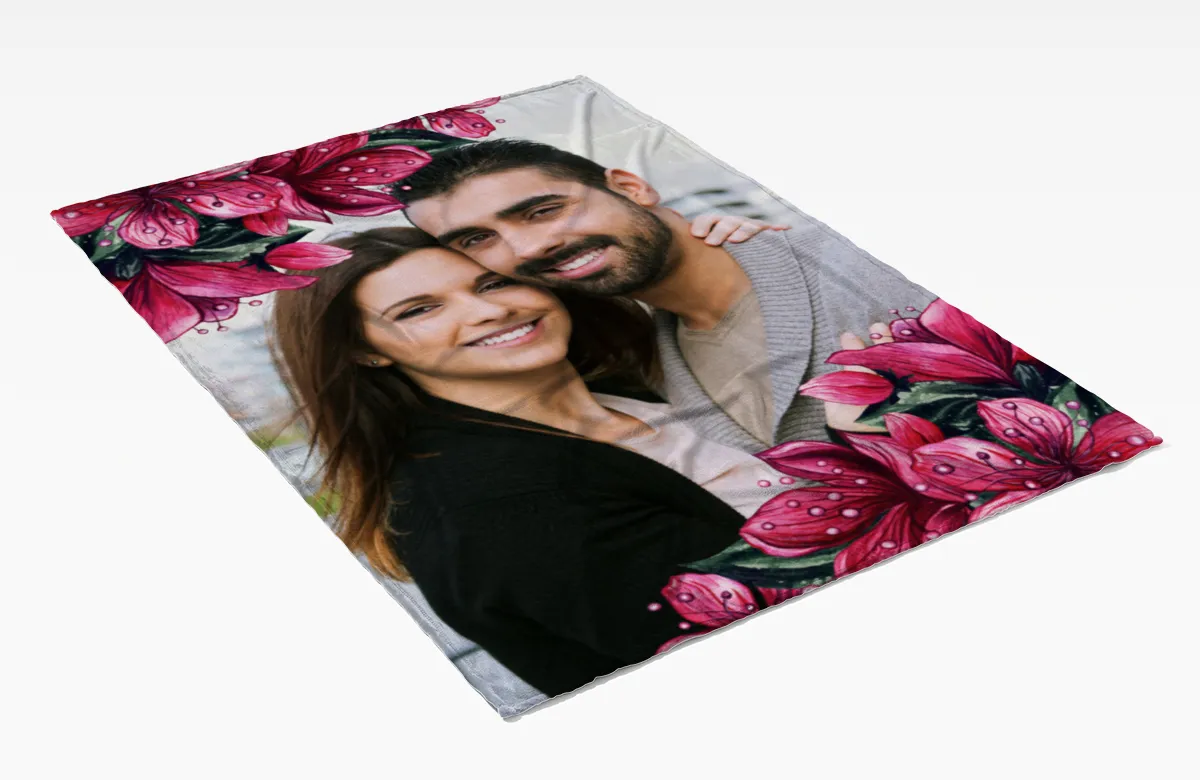 Kuscheldecke Pink Floral 140 x 200 cm mit Ihrem Bild - mit Foto personalisierbar - Fotodecke floral selbst gestalten - Geschenkidee Valentin, Hochzeit 1 Foto Pink Floral 140 x 200 cm