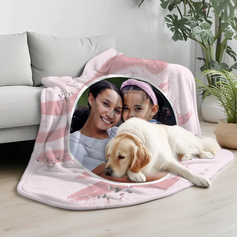 Kuscheldecke rosa 140 x 200 cm - mit Foto personalisierbar - Fotodecke selbst gestalten - Geschenkidee Muttertag, Geburtstag - Pinselstriche Hearts rose